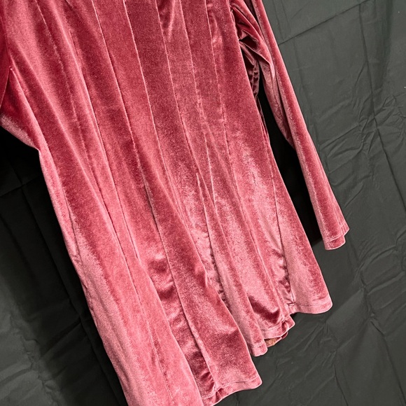 Mauve Pink Velvet Surroundings Relaxed Ribbed Blouse - Picture 6 of 7